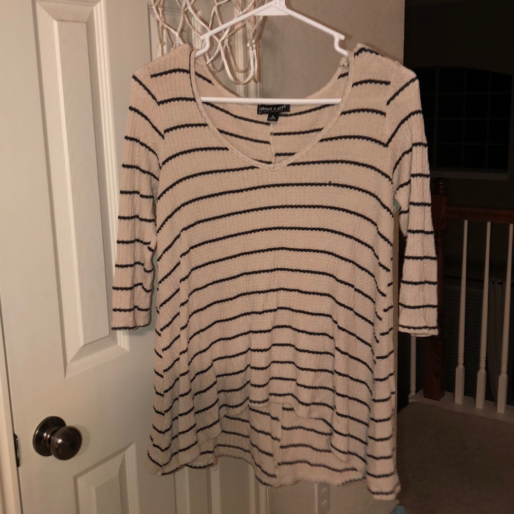 quarter length sleeve blouse